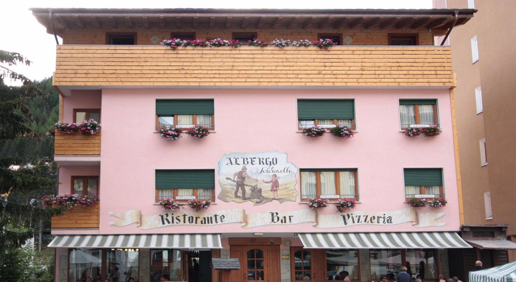 Albergo Soldanella Madesimo Exterior foto